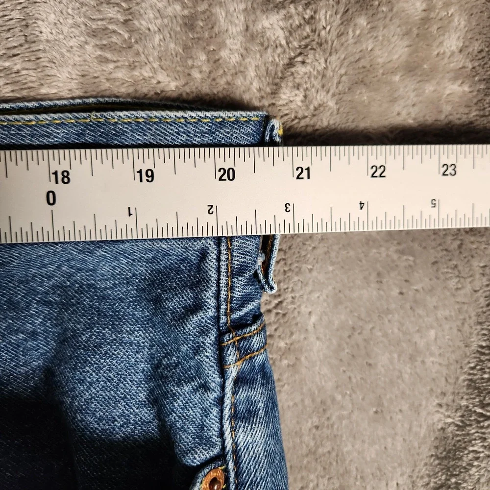 Levi's 560 Jeans‎ Men's 41X30 (Tag 42X30) Blue Light Wash Comfort Tapered